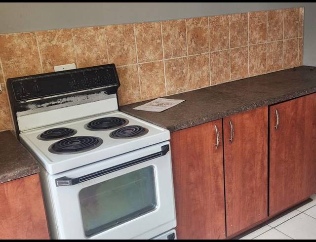 2 BEDROOM PROPERTY TO RENT IN PRIMROSE